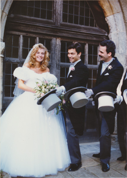 1993 (136)
