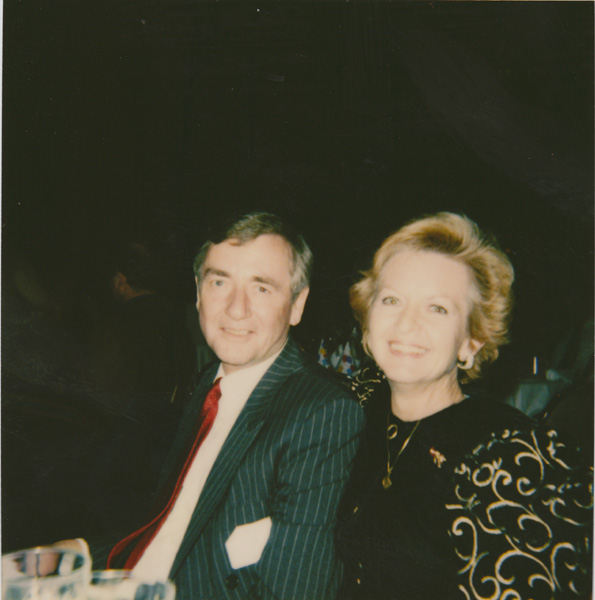 1993 (305)