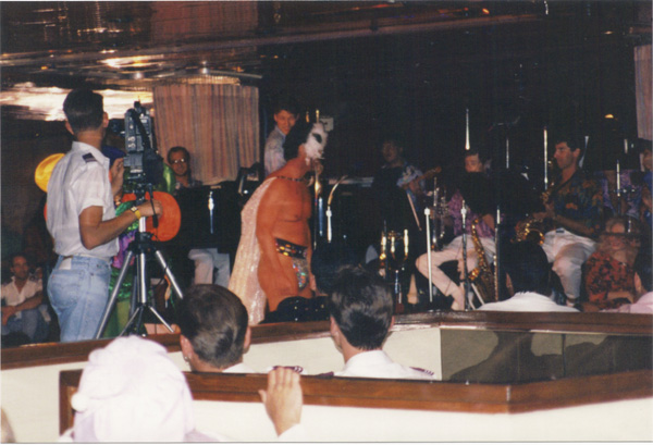 1993 (383)