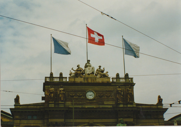 1998 (332)