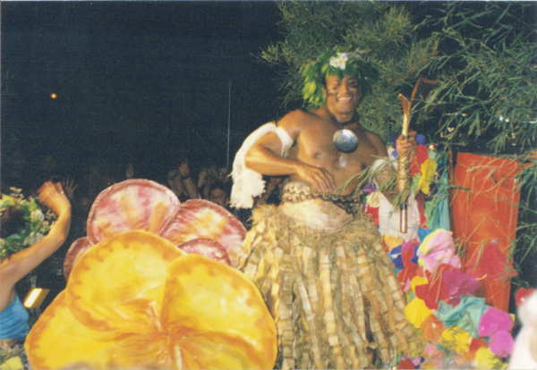 1998 (559)