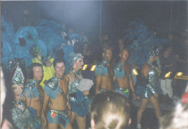 1998 (565)