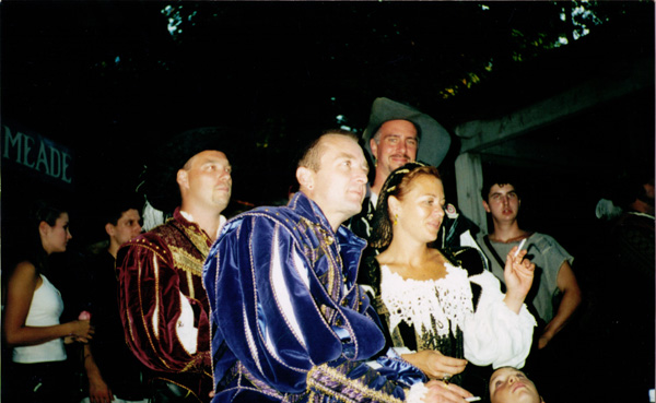 2001 (319)