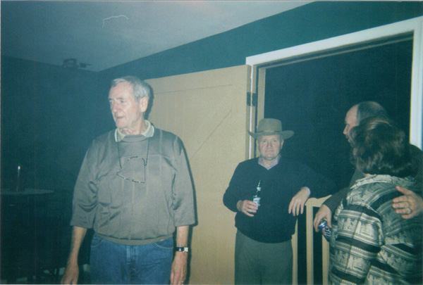 2001 (463)