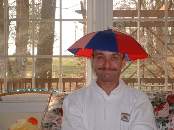 2003 Xmas, Ian in hat