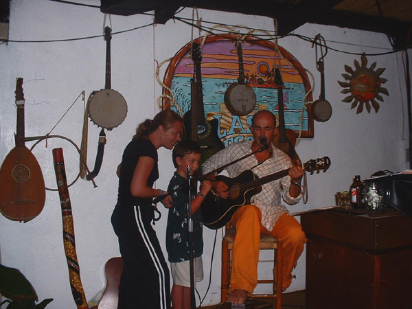Duncan singing at last Resort