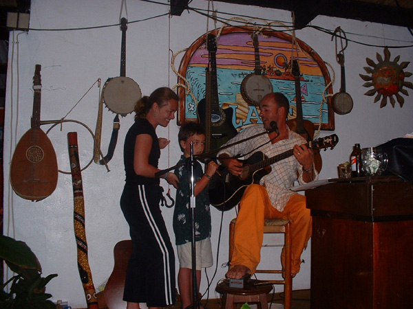 Duncan singing
