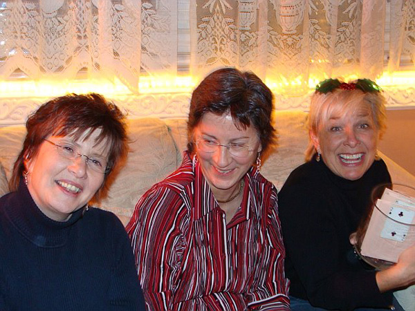 Gift card girls RI Xmas 2007