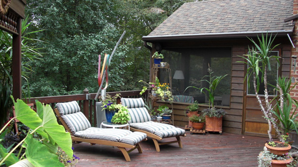 8  Screen porch