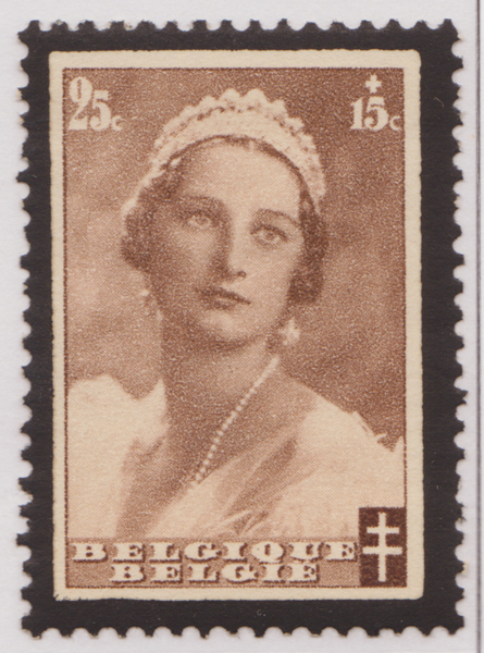 0B171 1935 25c + 15c Brown